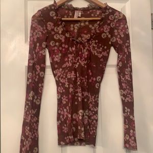 NWT Sweet Pea chiffon top with retro theme Small